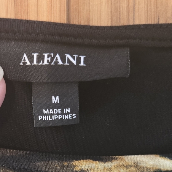 NWOT Alfani Floral Women's Top - Picture 5 of 7
